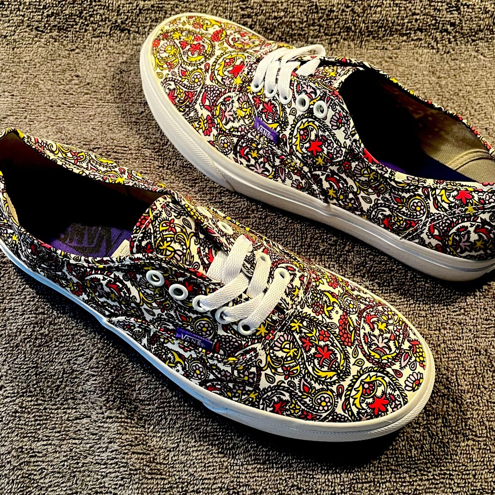 Vans “Liberty” sneakers